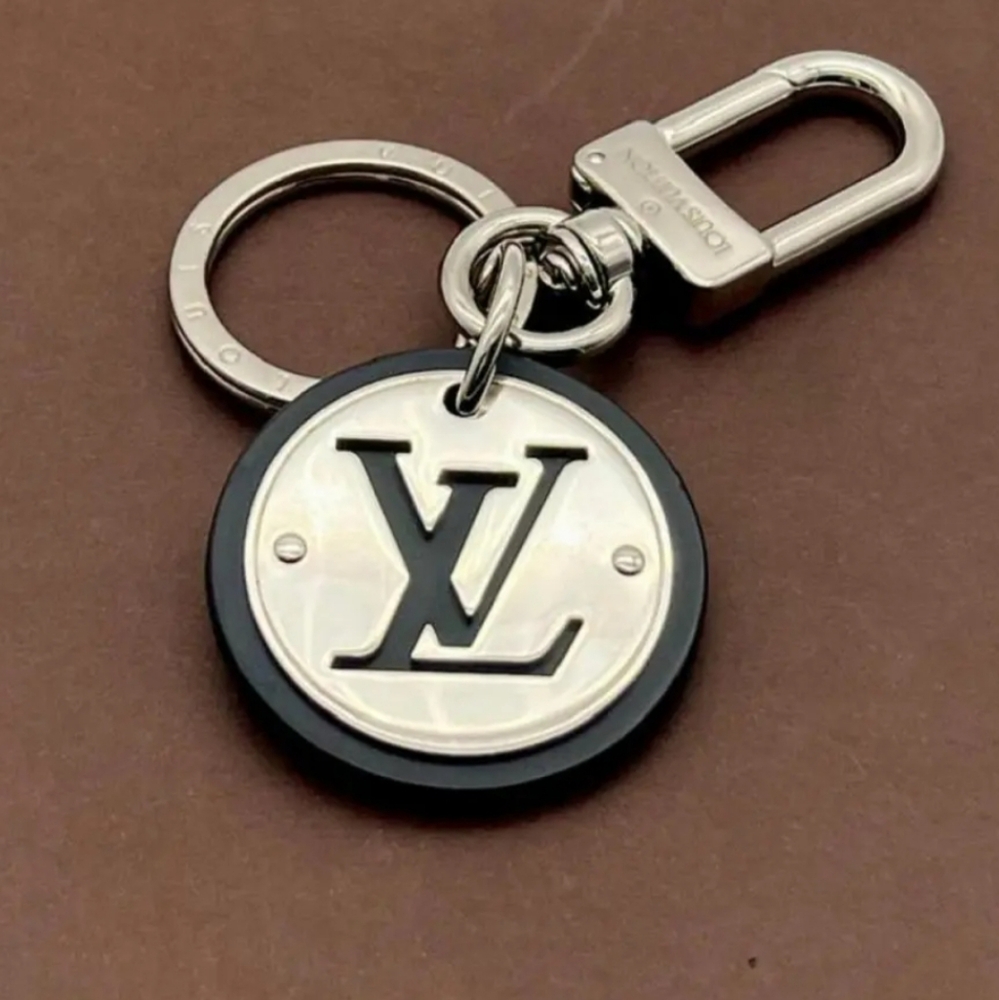 Louis Vuitton Bag Charm/Never Worn - Picture 3 of 4
